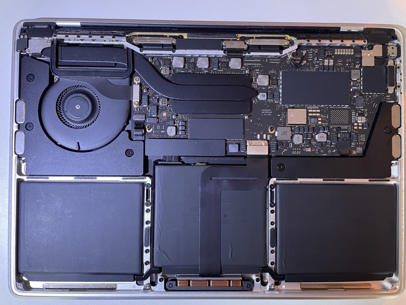 Замена аккумулятора MacBook